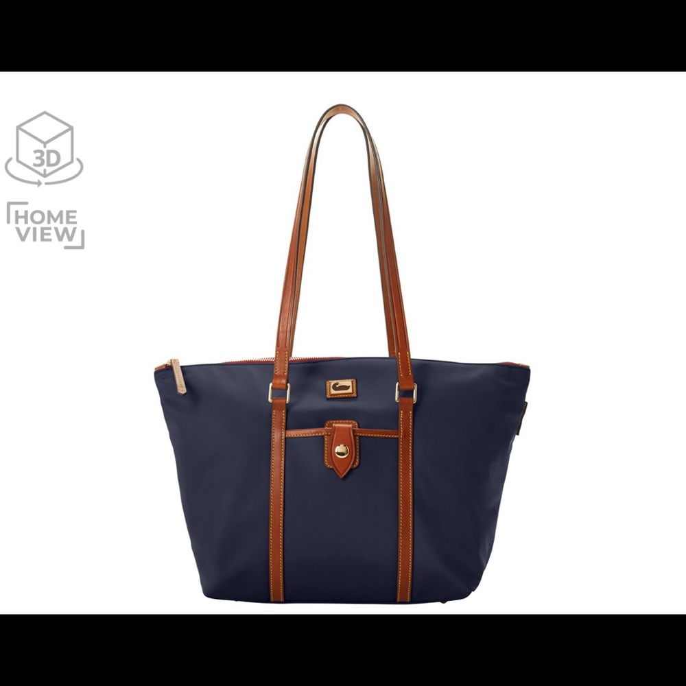 Dooney & Bourke Wayfarer Large Zip Tote